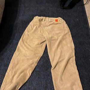 They are really comfortabl and nice but they don’t fit